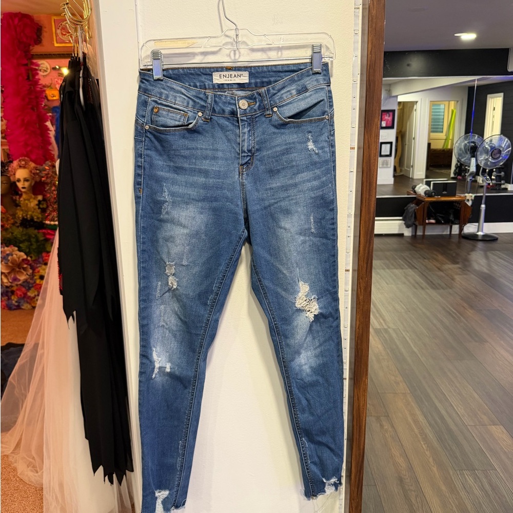 ENJEAN® Women’s Blue Distressed Skinny Jeans